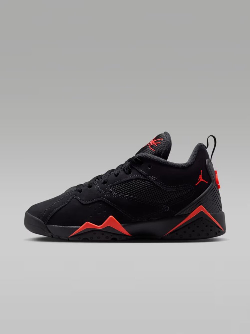 Air Jordan MVP 92 Boys' Black Infrared Low Top Lace-Up Sneaker Shoes Size US 5Y